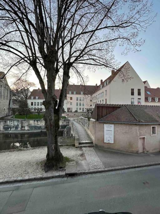 Appartement Bords De L'Eure Charmant Studio Chartres Luaran gambar